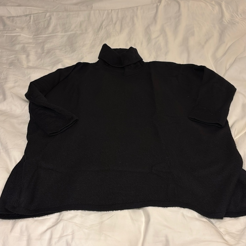 Cuyana Sweater - one size reg